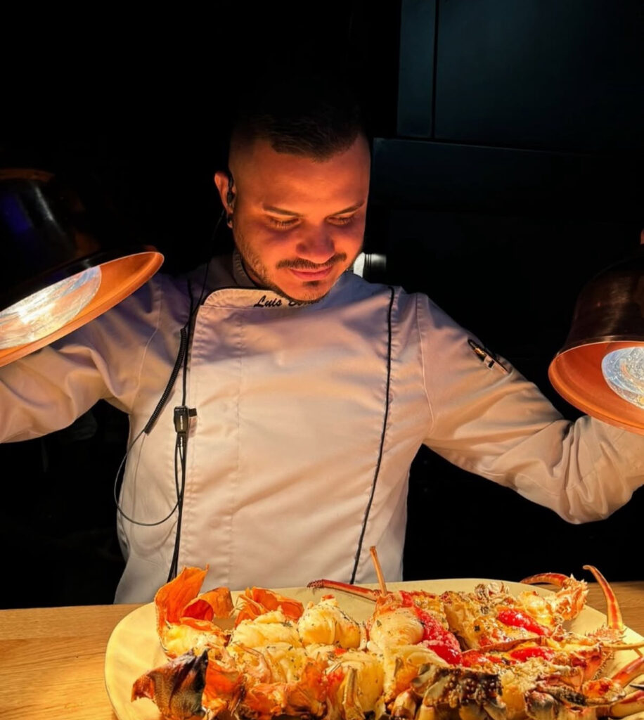Luis Borda jefe de cocina de Tira do Playa en A Coruña